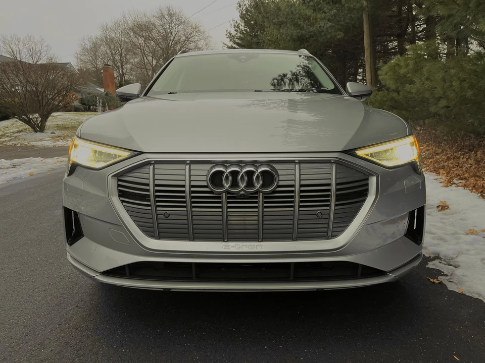 2021 Audi e-tron - Image 9 of 31