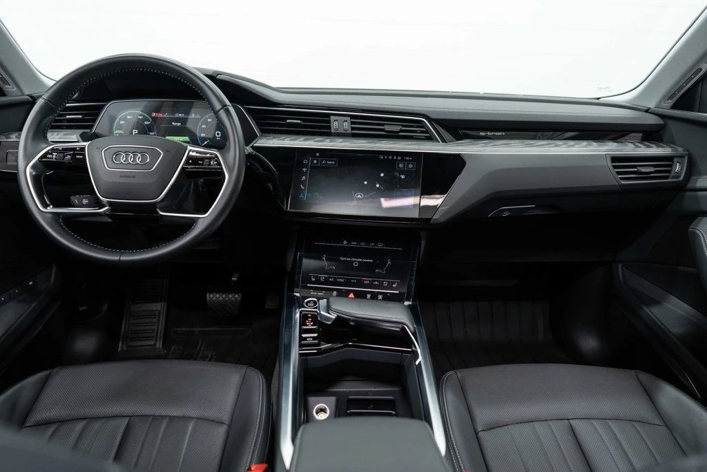 2021 Audi e-tron GT - Image 9 of 12