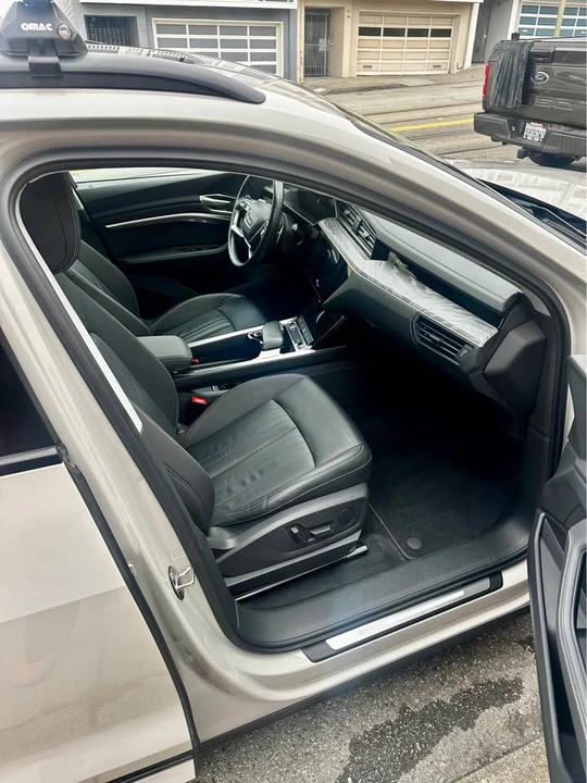 2021 Audi e-tron - Image 7 of 10