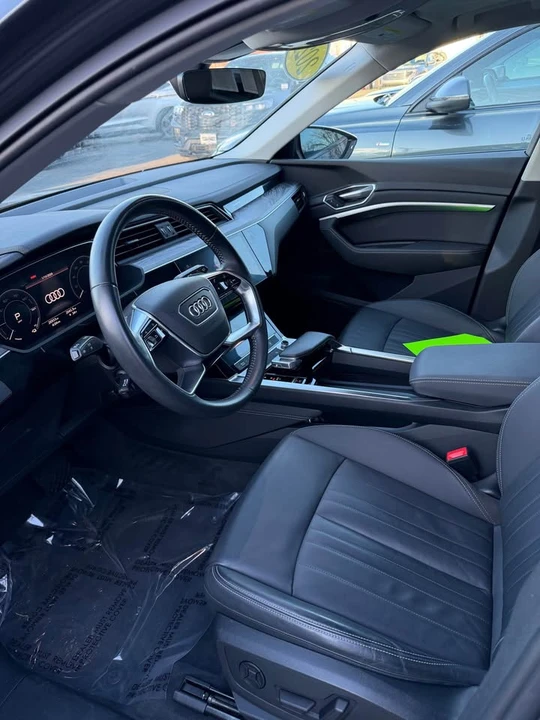 2021 Audi e-tron - Image 4 of 9