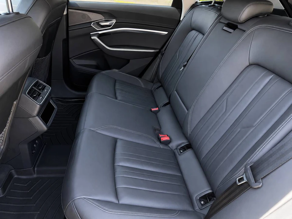 2021 Audi e-tron - Image 9 of 17