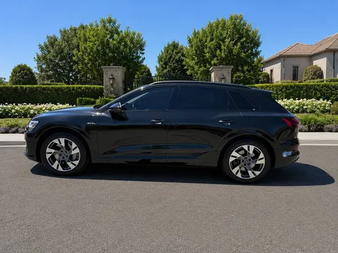 2021 Audi e-tron Premium quattro