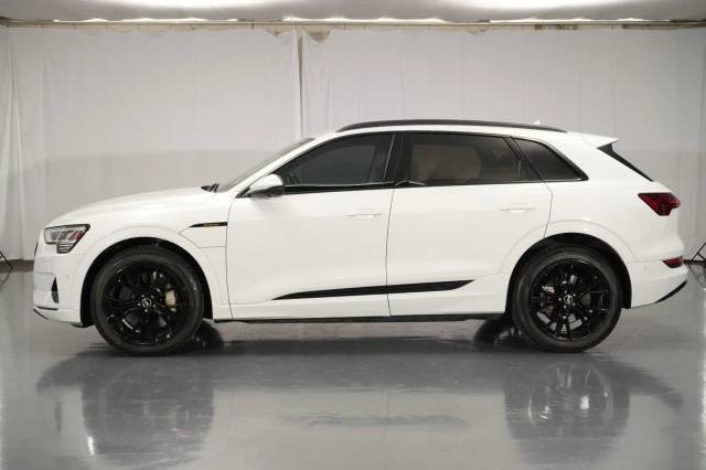 2021 Audi e-tron - Image 2 of 21