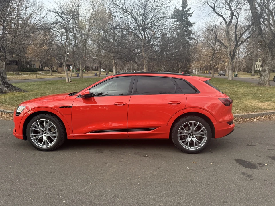 2021 Audi e-tron - Image 18 of 31