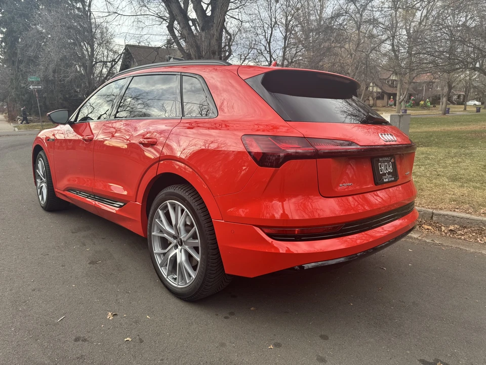 2021 Audi e-tron - Image 16 of 31
