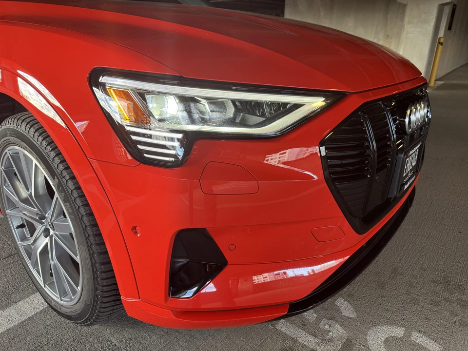 2021 Audi e-tron - Image 19 of 31