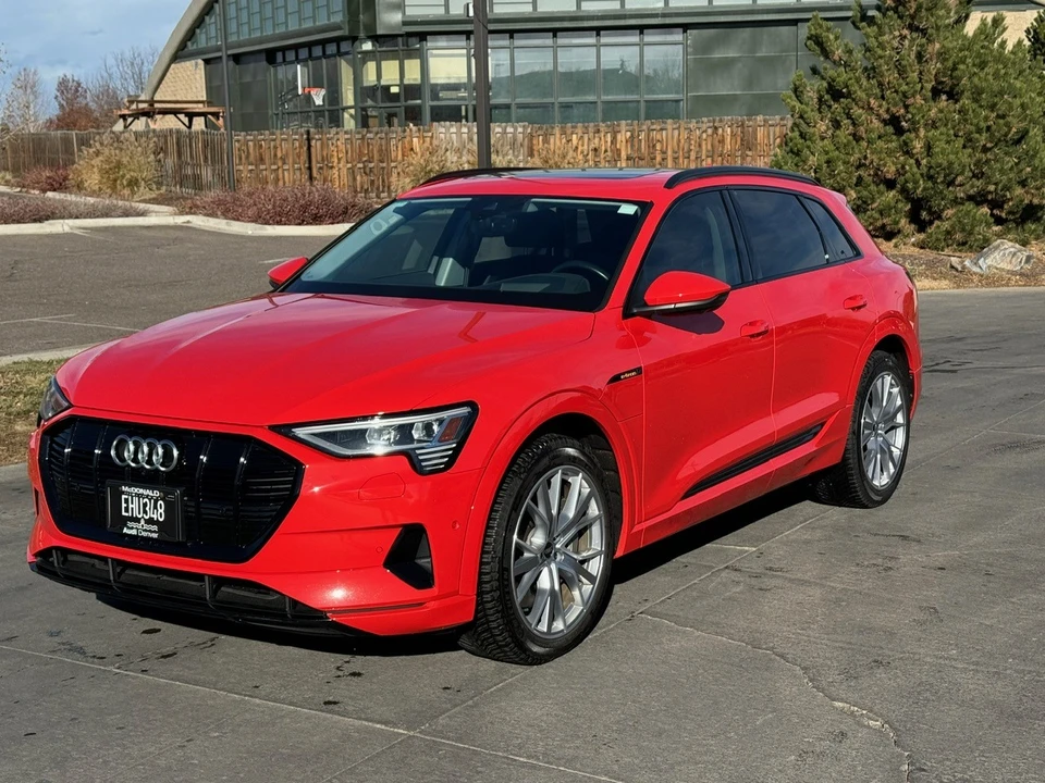 2021 Audi e-tron - Image 2 of 31