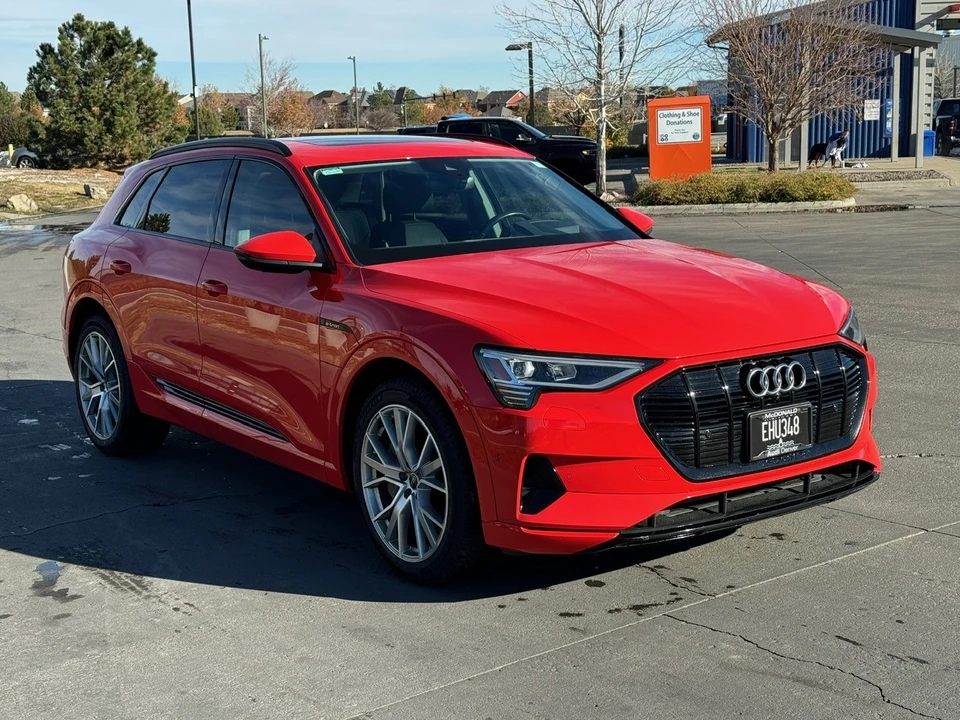 2021 Audi e-tron - Image 8 of 31