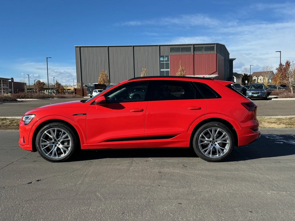 2021 Audi e-tron - Image 17 of 31