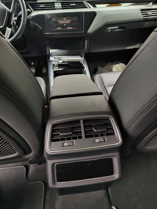 2021 Audi e-tron - Image 9 of 14