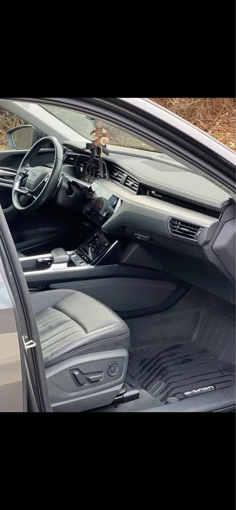 2021 Audi e-tron - Image 7 of 14
