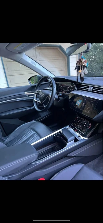 2021 Audi e-tron - Image 10 of 13