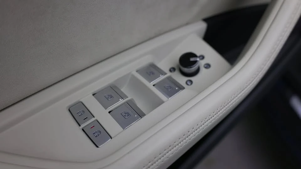 2021 Audi e-tron - Image 14 of 20