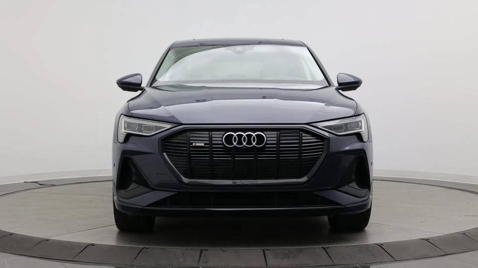 2021 Audi e-tron - Image 2 of 20