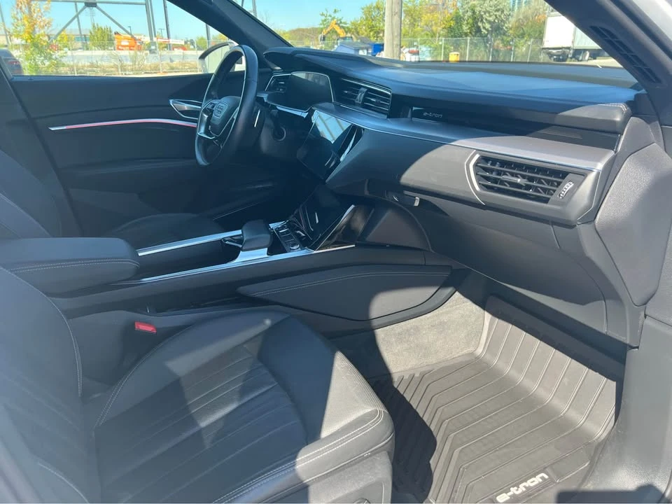 2021 Audi e-tron - Image 15 of 20