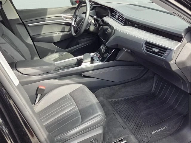 2021 Audi e-tron - Image 17 of 18