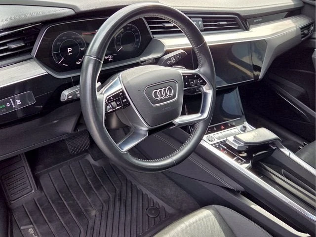 2021 Audi e-tron - Image 10 of 18