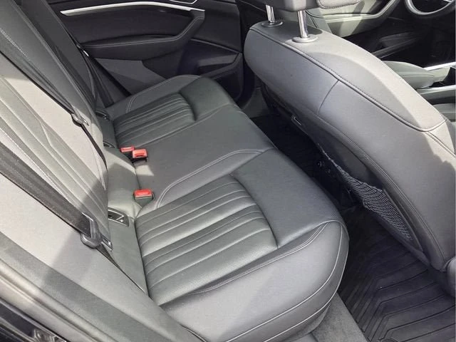 2021 Audi e-tron - Image 16 of 18
