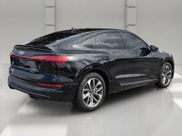 2021 Audi e-tron - Image 4 of 18