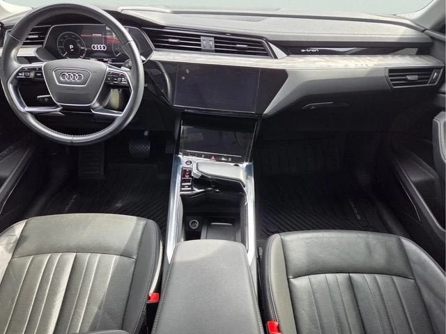 2021 Audi e-tron - Image 14 of 18