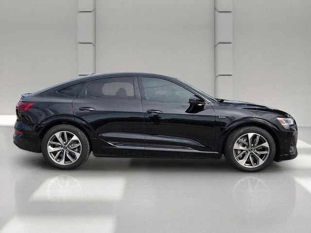 2021 Audi e-tron - Image 5 of 18