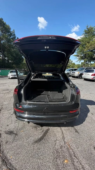 2021 Audi e-tron - Image 15 of 15