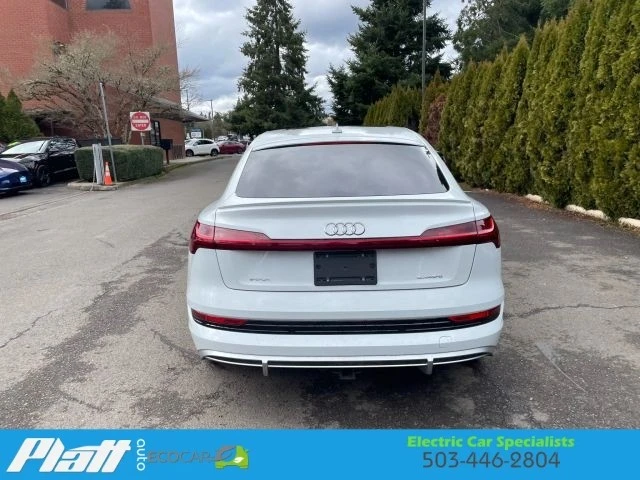 2021 Audi e-tron - Image 9 of 12