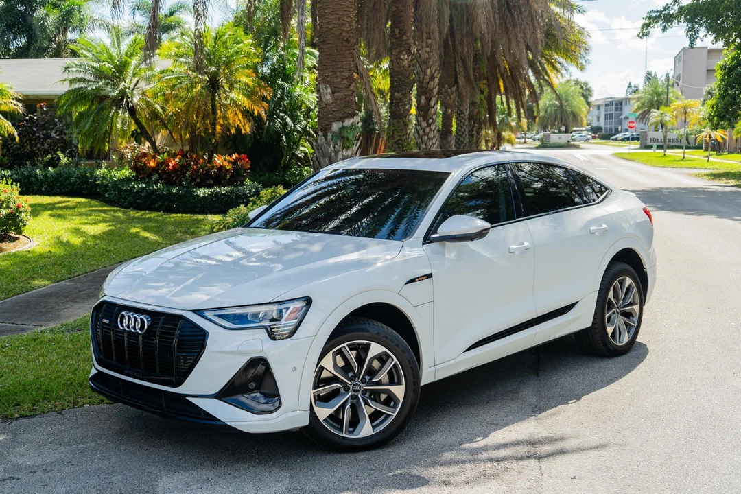 2021 Audi e-tron - Image 6 of 31