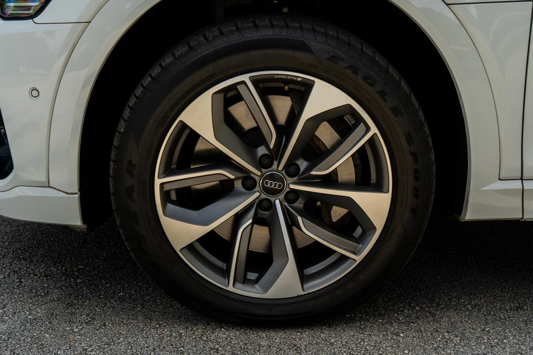 2021 Audi e-tron - Image 27 of 31