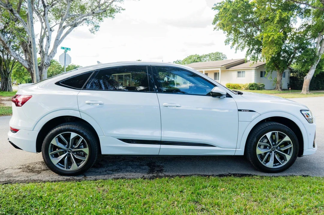 2021 Audi e-tron - Image 3 of 31