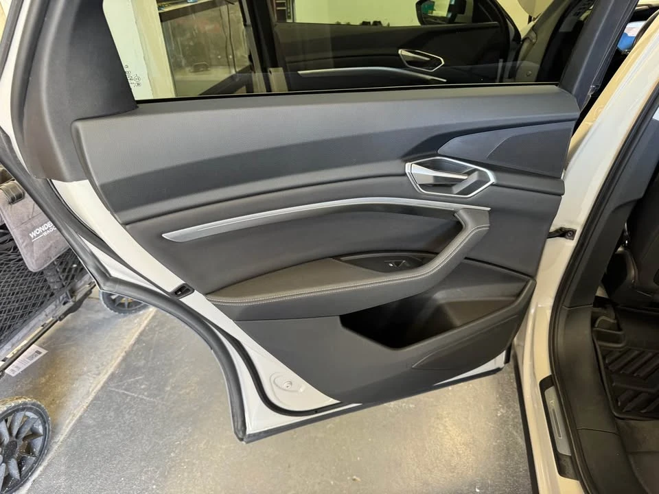 2021 Audi e-tron - Image 14 of 20
