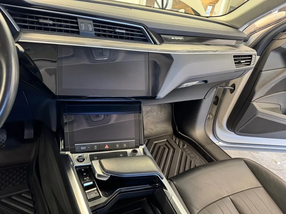 2021 Audi e-tron - Image 17 of 20