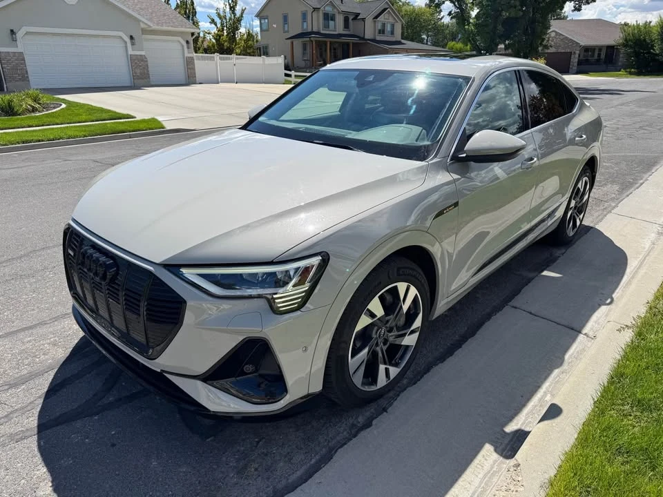 2021 Audi e-tron - Image 2 of 20
