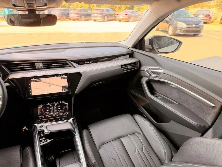 2021 Audi e-tron - Image 10 of 20