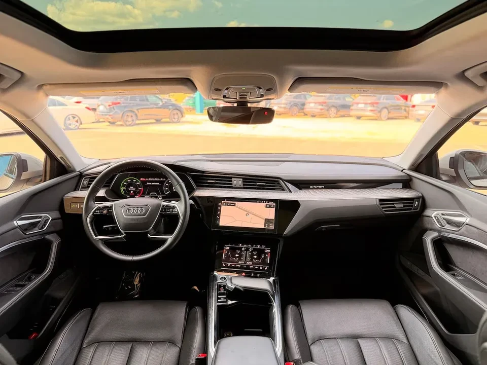 2021 Audi e-tron - Image 16 of 20