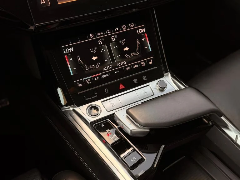 2021 Audi e-tron - Image 11 of 20
