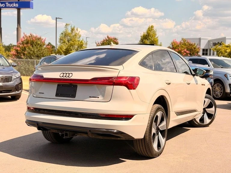 2021 Audi e-tron - Image 4 of 20