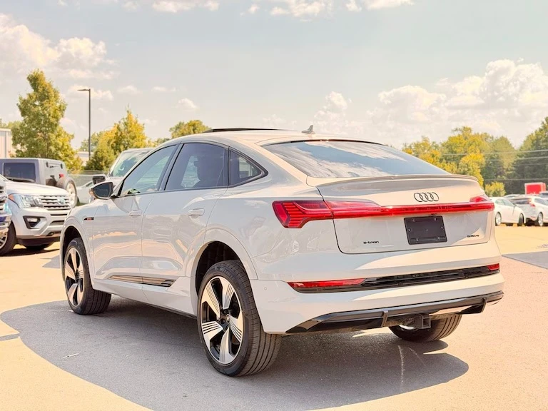 2021 Audi e-tron - Image 5 of 20