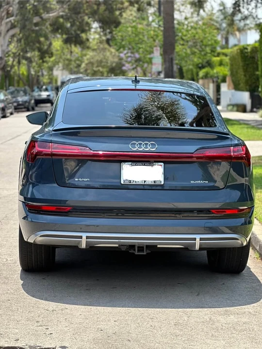 2021 Audi e-tron - Image 7 of 17