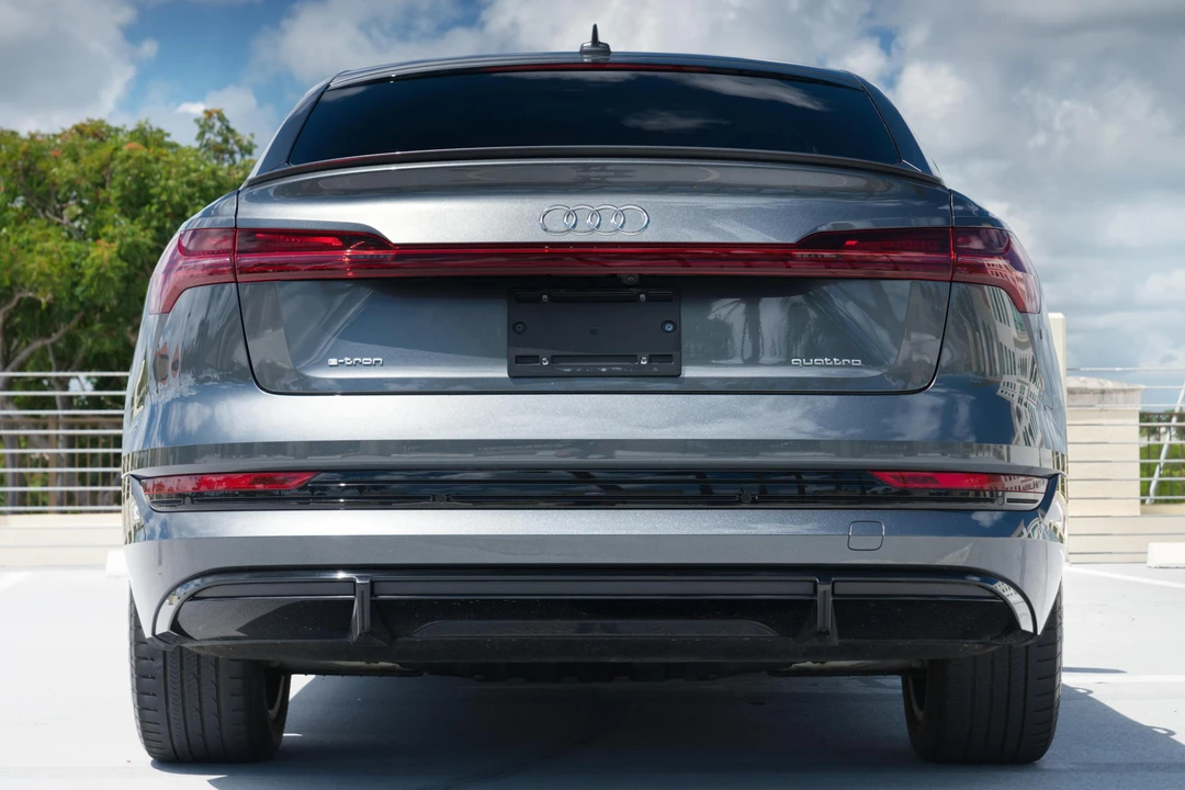 2021 Audi e-tron - Image 5 of 31