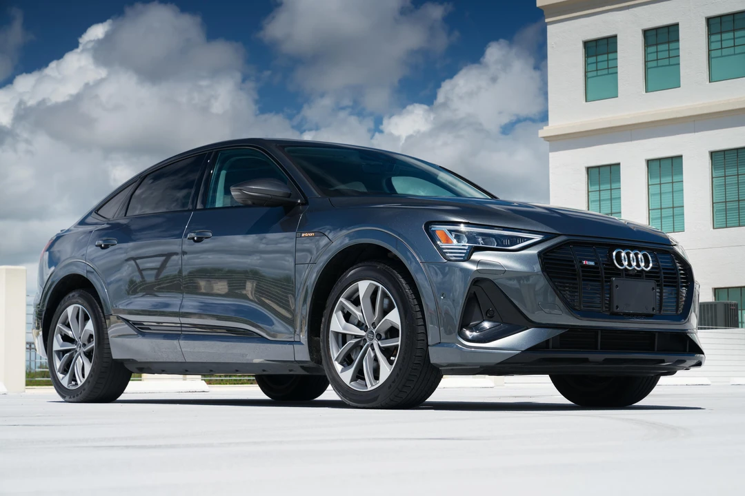 2021 Audi e-tron - Image 25 of 31