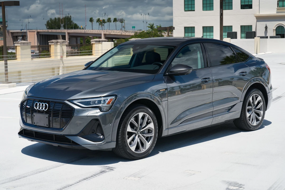 2021 Audi e-tron - Image 10 of 31