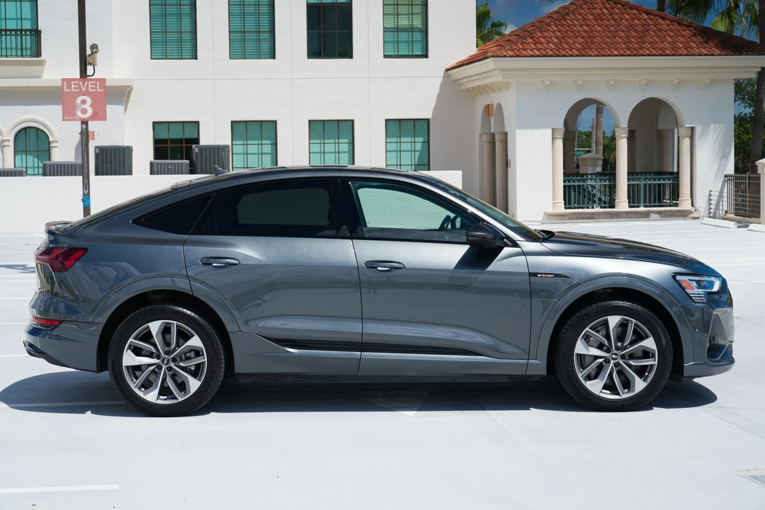 2021 Audi e-tron - Image 24 of 31