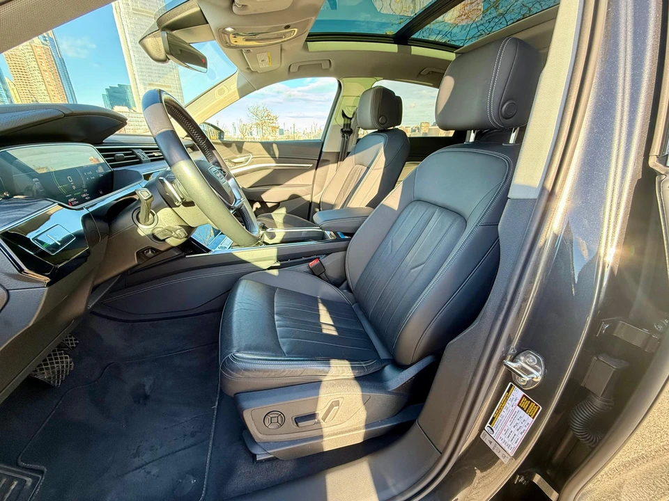 2021 Audi e-tron GT - Image 28 of 31
