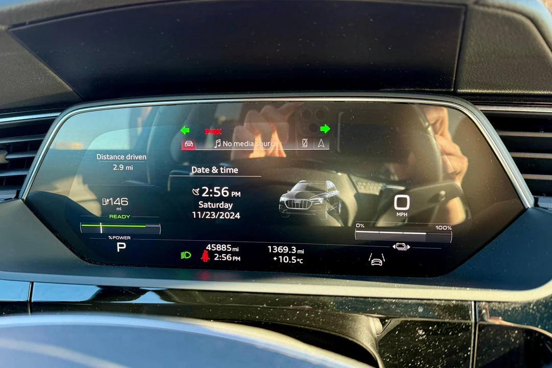 2021 Audi e-tron GT - Image 27 of 31