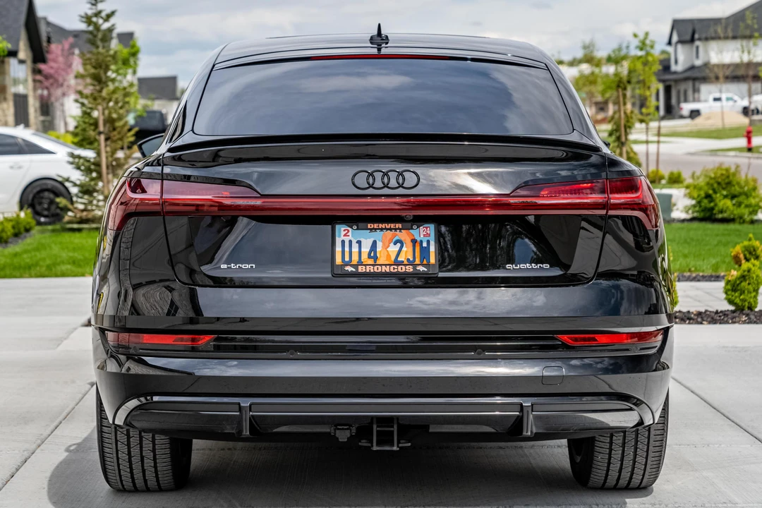 2021 Audi e-tron GT - Image 5 of 31