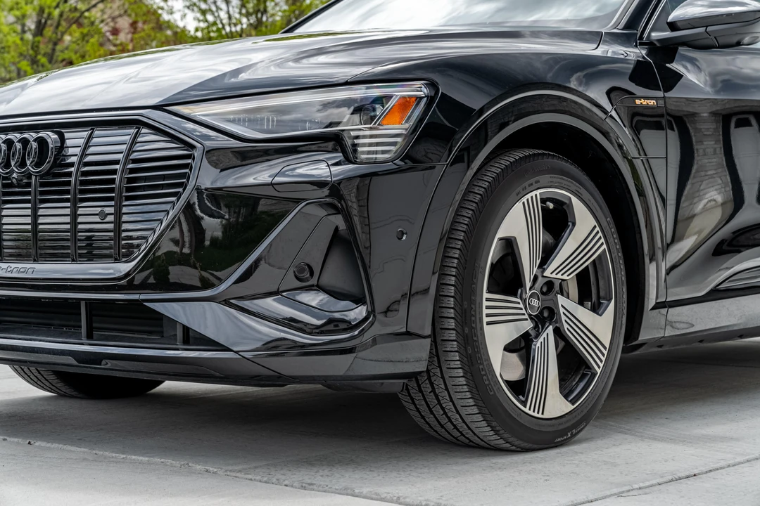 2021 Audi e-tron GT - Image 15 of 31