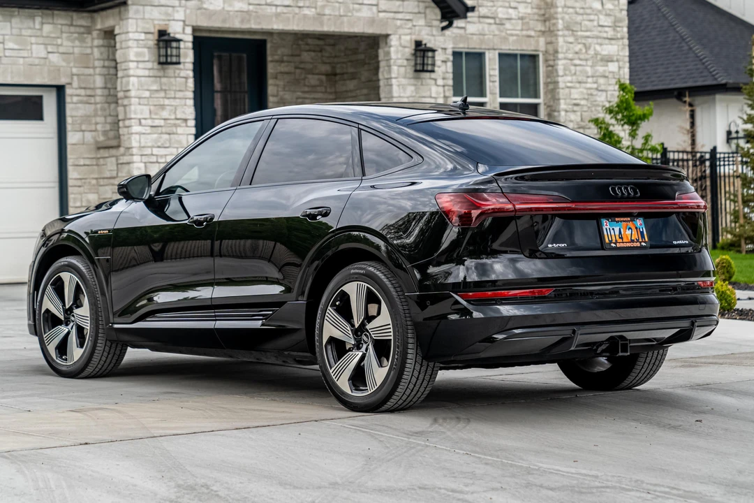 2021 Audi e-tron GT - Image 4 of 31
