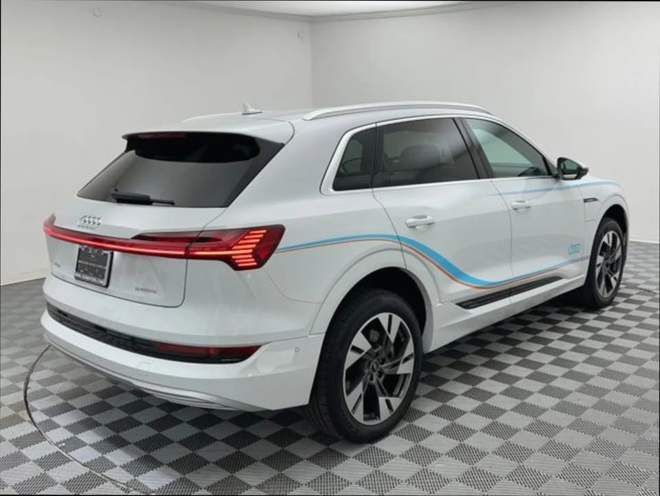 2021 Audi Q4 e-tron - Image 5 of 5