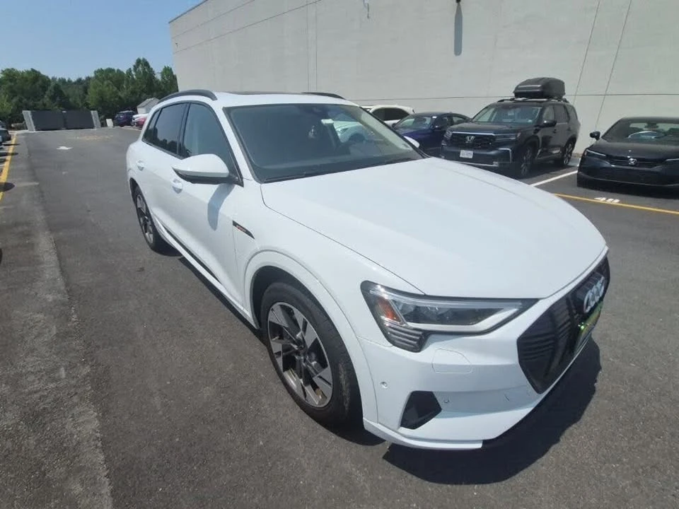 2021 Audi e-tron - Image 2 of 10